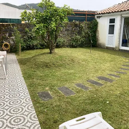 Refugio Machado Vakantiehuis Furnas (Azores)